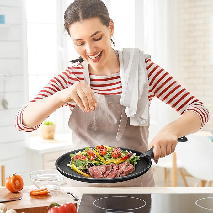 Mimorou 2 Sets Cast Iron Fajita Plate Set 9.84'' Steak Plate Sizzling Pan with Wooden Base and Gripper for Home Restaurant Kitchen Catering Cooking for Grilling Meats Seafood