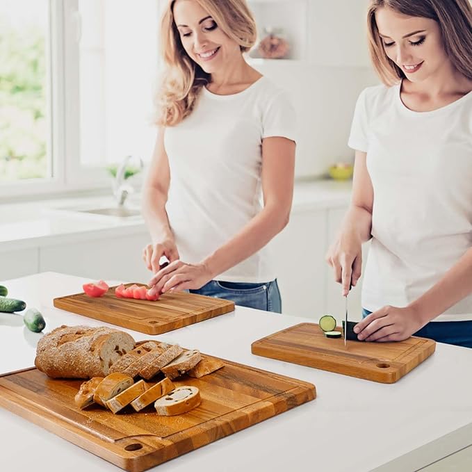 Acacia Wood Cutting Boards Set for Kitchen, Caperci Large Wooden Cutting Chopping Boards Set of 3 with Deep Juice Groove and Handle Hole for Meat, Veggies and Fruit (17x12, 14x11, 11x8 inch)