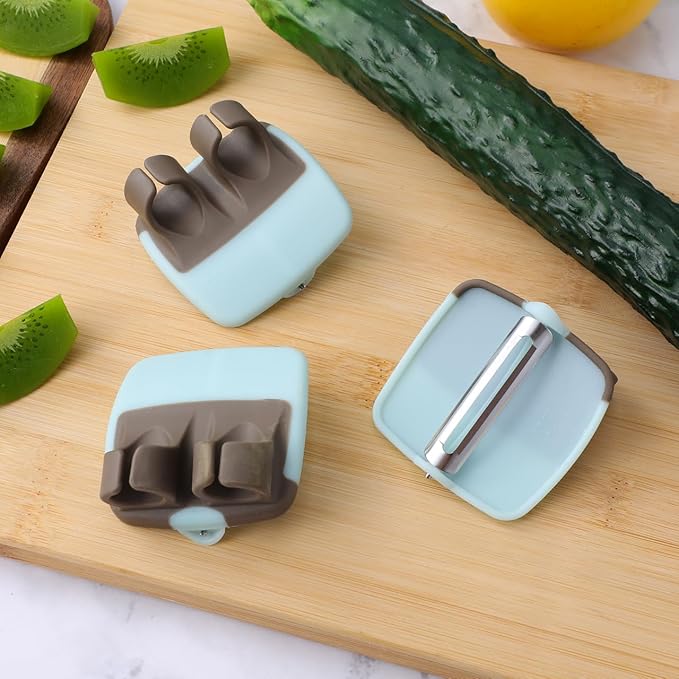 4Pcs Stainless Steel Finger Vegetable Peeler - Ergonomic Fuirts Thumb Peeler with Grip for Pears, Potatoes, Carrots & Cucumbers | Small Palm Size Kitchen Peeling Utensils