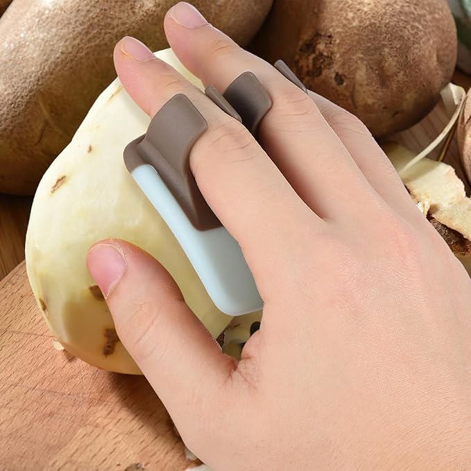 4Pcs Stainless Steel Finger Vegetable Peeler - Ergonomic Fuirts Thumb Peeler with Grip for Pears, Potatoes, Carrots & Cucumbers | Small Palm Size Kitchen Peeling Utensils