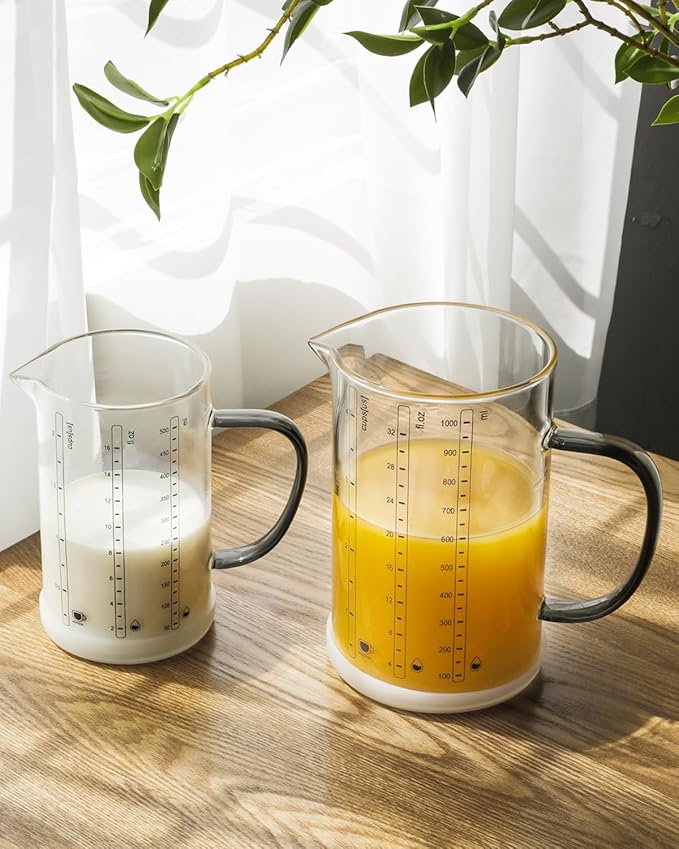 LIBWYS Glass Measuring Cup Set of 5, 1000ml (32oz), 500ml (16oz), 350ml (12oz), 2x75ml (2.5oz) with Anti-slip Silicone Pad, Heat-resistant Borosilicate Glass Liquid Measuring Cup