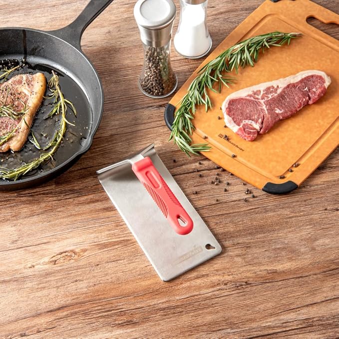 Restaurantware Met Lux 8.5 x 4.3 Inch Steak Press 1 Heavy-Duty Grilling Weight - 2.8 Pounds Flat Bottom 18/8 Stainless Steel Meat Press Dishwashable With Removable Silicon Handle