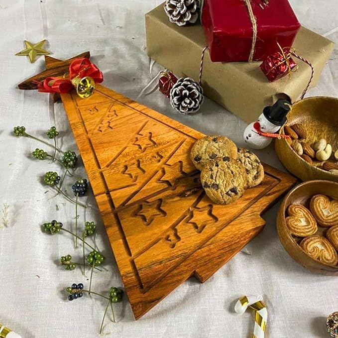 Treen Art Wooden Christmas Cutting Board for Kitchen Decor, 14.5"L x 8.5"W Star Tree Shaped Acacia Wood Chopping Board with Juice Grooves, Serving Charcuterie Platter
