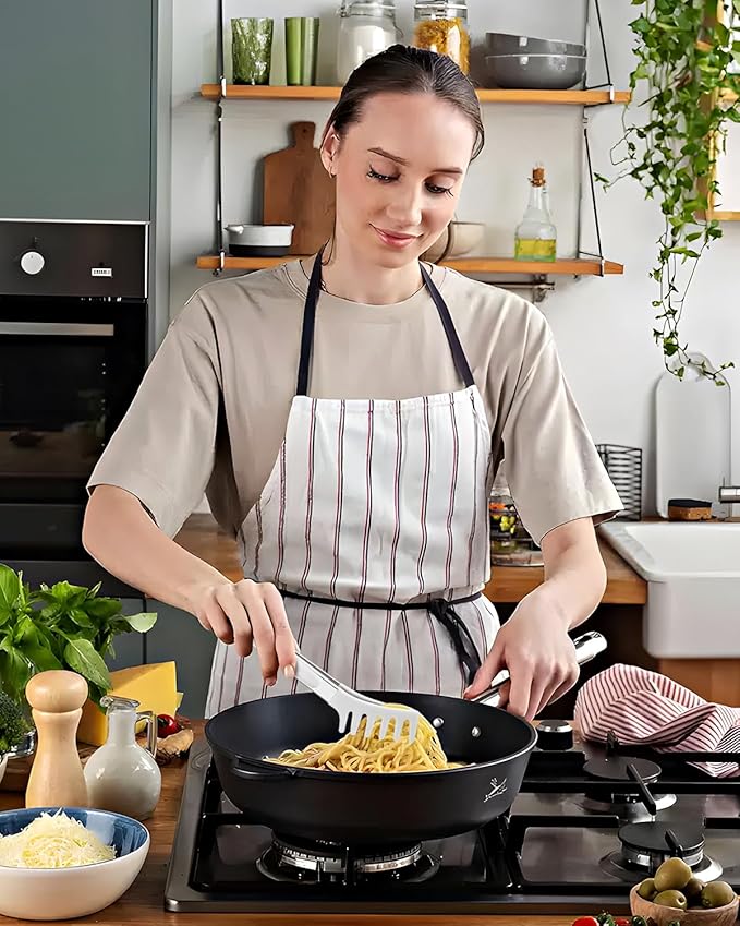 Spaghetti Spoon and Pasta Tong, Non-stick Silicone Spoon Server Fork with teeth and Stainless Steel Handle Spaghetti Tong, Food Clip for Spaghetti Noodle, White