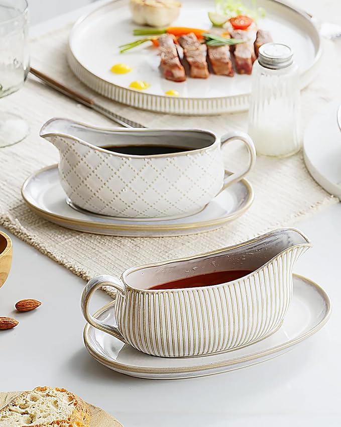 Getstar Gravy Boat with Saucer, Cranberry Sauce Dish Thanksgiving, Ceramic Gravy Dish Bowl, Microwave & Dishwasher Safe (Embossed Checks)