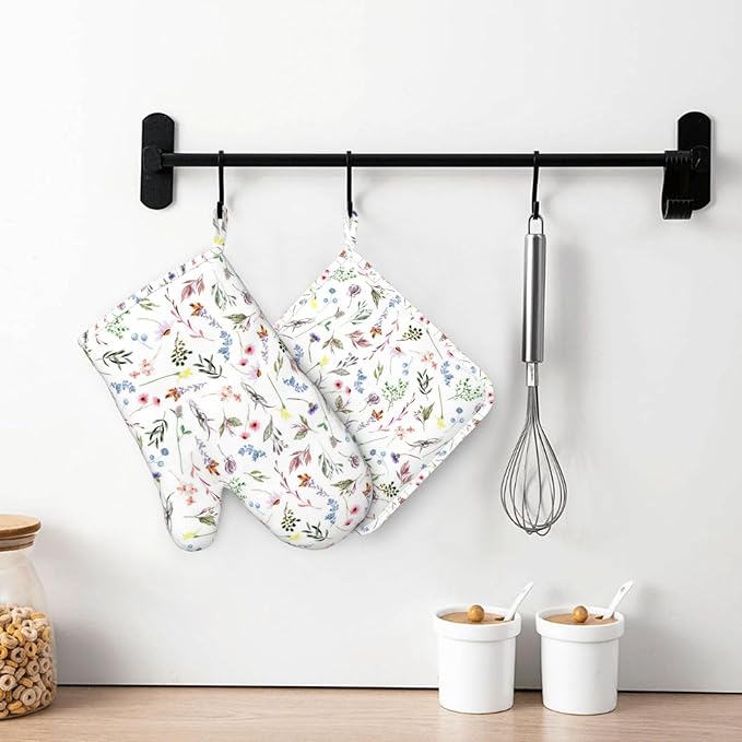 Colorful Wildflowers Silicone Oven Mitts and Pot Holders Sets Vintage Botanical Floral Kitchen Mitts Potholder Kitchen Accessories for Cooking Baking BBQ