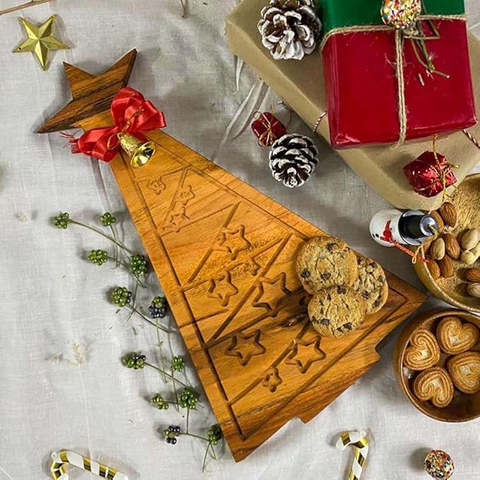 Treen Art Wooden Christmas Cutting Board for Kitchen Decor, 14.5"L x 8.5"W Star Tree Shaped Acacia Wood Chopping Board with Juice Grooves, Serving Charcuterie Platter