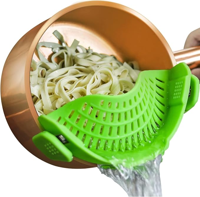 Clip On Strainer Silicone for All Pots and Pans, Pasta Strainer Clip on Food Strainer for Meat Vegetables Fruit Silicone Kitchen Colander (Green)