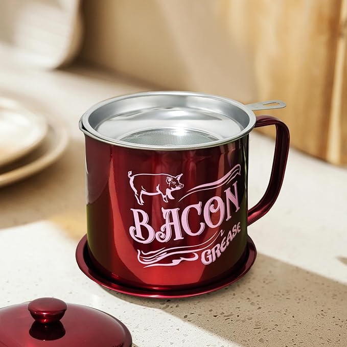 1.3L Bacon Grease Saver Container with Fine Mesh Strainer,Stainless Steel Oil Keeper Can for Bacon,46oz Large Rustic Farmhouse Fat Container, Keeper, Recipes, Dishwasher Safe (Red)