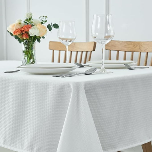 maxmill Weaved Texture Rectangle Tablecloth Water Resistant Wrinkle Free Spill-Proof, Soft Table Cloth for Dining Room Decoration, Banquet Parties Event Holiday Dinner, 60 x 84 Inch White