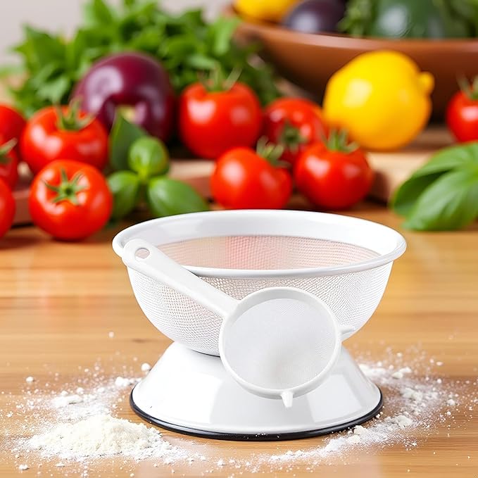Small White Plastic Mesh Kitchen Sifter, Strainer Colander with Handle for Tea, Pasta, Flour, Rice, Fruits, Vegetables, Food Strainers