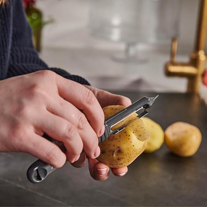 Culinare Swivel Peeler, Grey, Plastic/Stainless Steel, Manual Potato/Vegetable/Fruit Peeler, Moves Over Contours for Fast Peeling, Dishwasher Safe