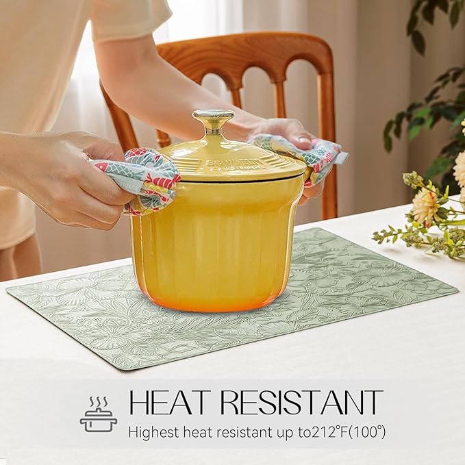 Romanstile Vinyl Placemats Set of 8-12 X 17 Inch - Heat Resistant Non-Slip Embossed Floral Place Mats 100% Waterproof Oilproof Wipeable Faux Leather Table Mats for Kitchen/Dining/Party, GrassGreen