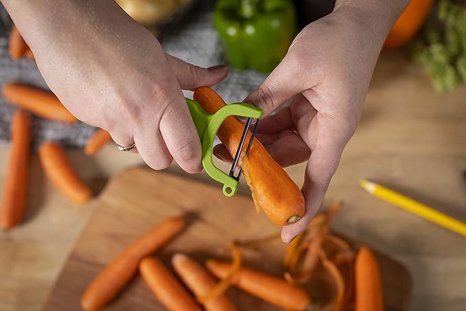 Kuhn Rikon "Swiss" Peeler, Green