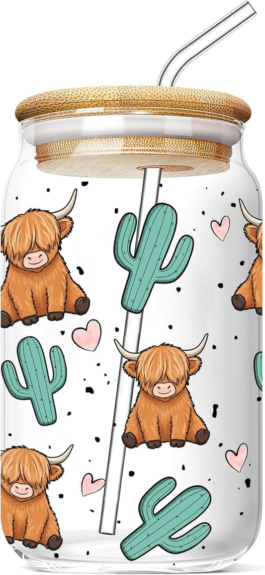 Highland Cow Gifts for Women Girls Mom 16 oz Glass Cups with Lids and Straws Highland Cow Coffee Mug Cows Print Cup Christmas Cute Stuff Gift for Friends Cowgirls Coffee Lovers