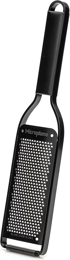 Microplane Kitchen Grater Fine with a Stainless-Steel Blade - Made in USA, for Parmesan, Citrus Fruits, Garlic, Chili and Hard Spices from The Black Sheep Series