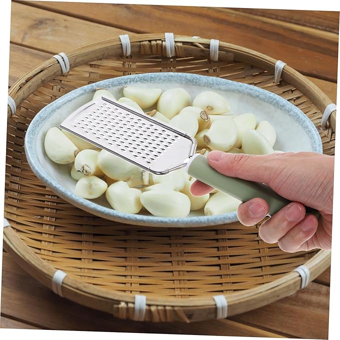 Garlic Cheese Shredder Handheld Cheese and Spice Lid Cheese Grader Fruit Potato De Lemon Green