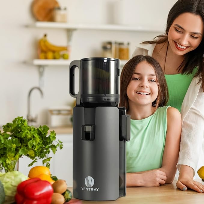 Juicer Machine with 4.7" Wide Feed Chute for Small Family, Professional Cold Press Juicer for Whole Vegetables & Fruits, Juice Extractor High Juice Yield, Easy to Clean