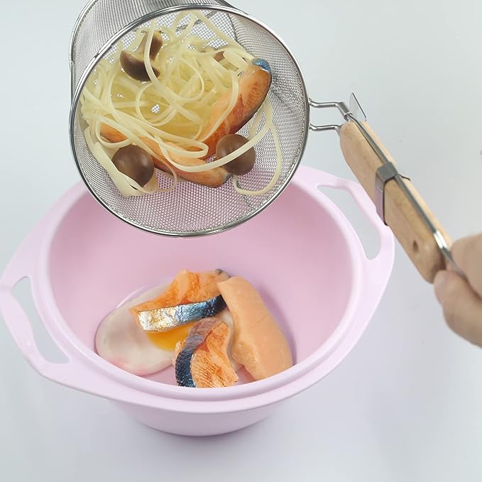 Tenta Kitchen Miracle Noodle Angel Hair Pasta Noodle Blanching Basket, Barilla Thin Spaghetti Pasta Deep Strainer Skimmer with Wooden Handle (5.51Inch/14cm)