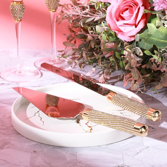 Boao 4 Piece Wedding Champagne Flutes and Cake Knife Server Set Crystal Mr and Mrs Toasting Flutes Rhinestone Cake Cutting Set for Bride and Groom Wedding Engagement Bridal Shower Gifts(Gold)