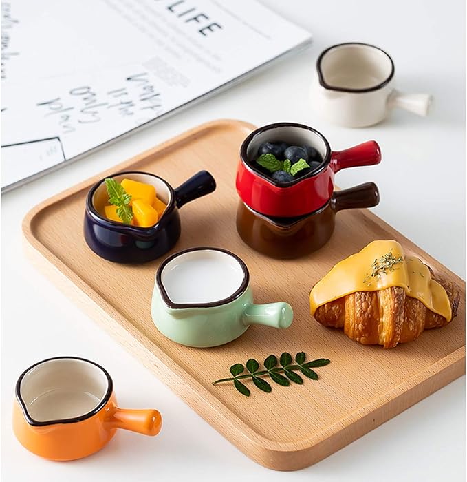 Gravy Boat Simple Small Milk Cup With Handle Household Ceramic Pointed Small Milk Jug Coffee Pour Milk Cup Mini Milk Jug Suitable for Fruit Honey Seasoning Snacks Gravy Sauce Boat (Color : Green)