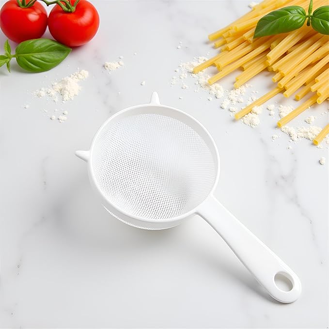 White Mesh Kitchen Sifter, Plastic Mesh Strainers Sieve, Colanders and Sieve with Handle for Tea Pasta Flour Rice Fruits Vegetable, Food Strainers