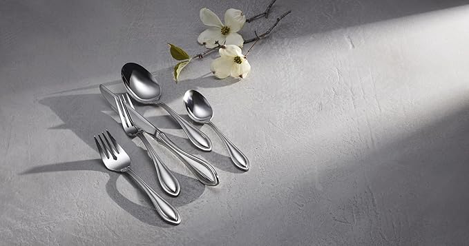Oneida Silverware Set, American Harmony Everyday Teaspoons Flatware Set, Service For 4, 18/10 Stainless Steel, Dishwasher Safe, Home And Kitchen Utensils Sets, Spoon, Tea spoon (Silver, 4 Piece)