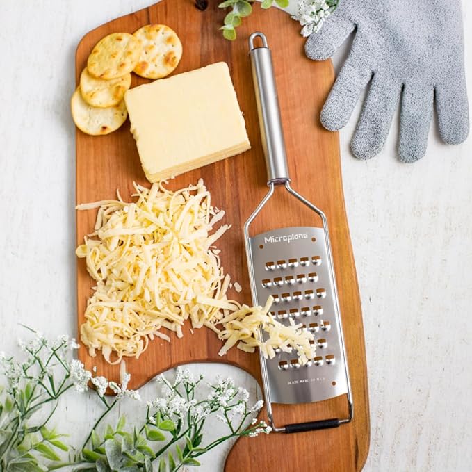 Microplane Professional Series Kitchen Grater new Extra Coarse for Potato, Zucchini, Carrot, Apple, Cabbage and Cheese with Stainless Steel Blades - Made in USA