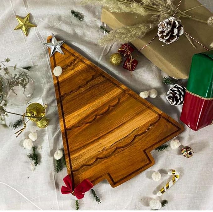 Treen Art Wooden Christmas Cutting Board for Kitchen Decor, 13.5"L x 10.8"W Tree Shaped Acacia Wood Chopping Board with Handle & Curved Grooves, Serving Charcuterie Platter
