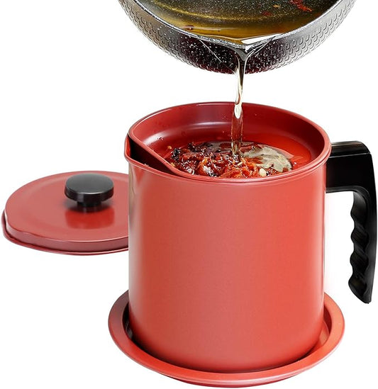 Cambom Bacon Grease Container with Fine Mesh Strainer, 1.3 L almost 6 Full Cups Iron Cooking Oil Can with Removable a Coaster Tray for Kitchen Fat Storage Red