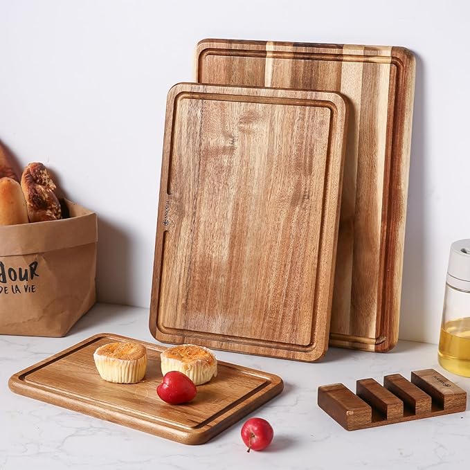 YUSOTAN Wood Cutting Board Set of 3 for Kitchen, Acacia Wooden Cutting Boards, Thick Chopping Board with Deep uice Groove Butcher Block, Wooden Trays for Meat, Fruit and Cheese