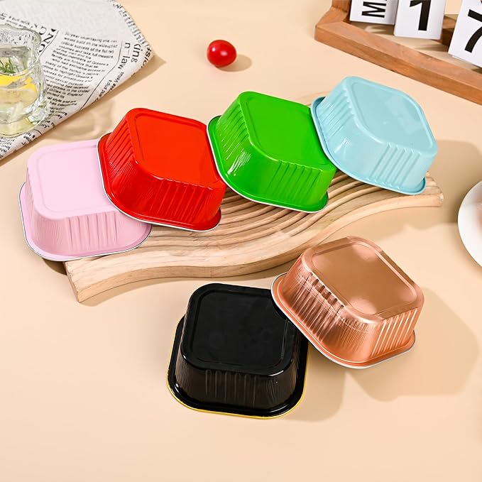 Findful Mini Cake Pans With Lids (10oz,40 Pack) Aluminum Foil Square Cupcake Liners Brownie Baking Cups,Disposable 4”x4” Large Cupcake Pan,Jumbo Muffin Tin Ramekins Holders