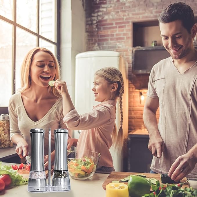 Electric Salt and Pepper Shakers – Adjustable Coarseness Electric Rechargeable Salt and Pepper Grinder Set – Battery Operated Pepper Mill and Salt Mill – Stainless Steel Electric Spice Grinder Set