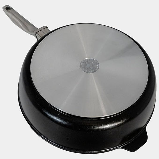 Swiss Diamond Nonstick Hybrid Ceramic and Diamond-Infused Deep Saute Pan With Glass Lid, Dou Ceramic, Dishwasher & Oven Safe Up To 500 °F (4.1 Quart)