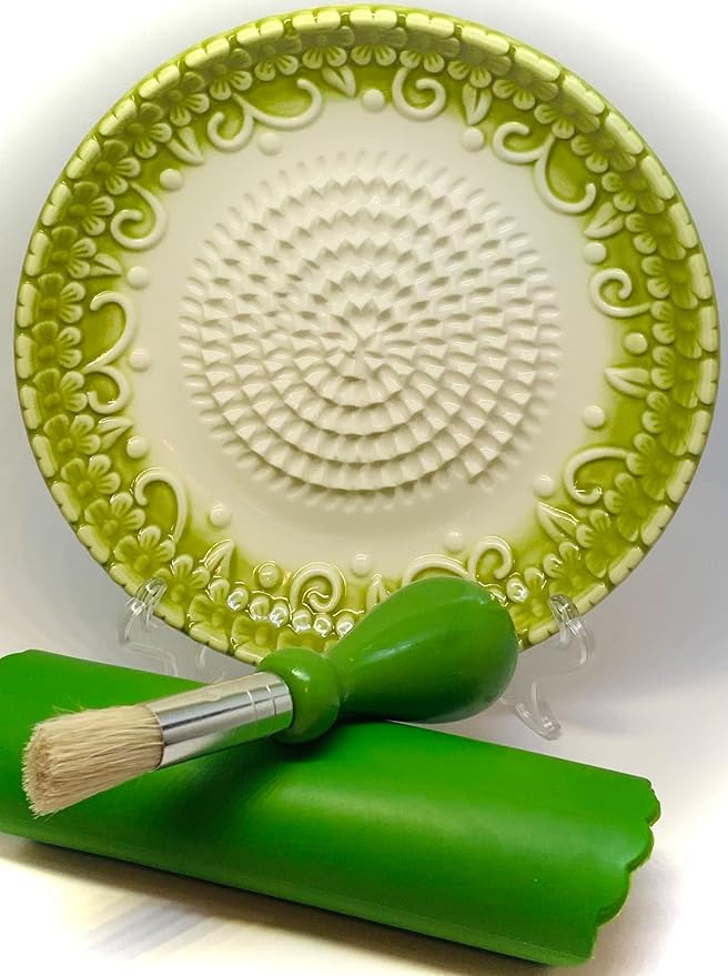 All-in-one Premium Ceramic Garlic Grater Plate 4-Piece Set - Green Embossed Design and Style - For Garlic, Ginger, Chocolate, and more! - Comes with 5.25" Plate, Peeler, Brush, and Stand