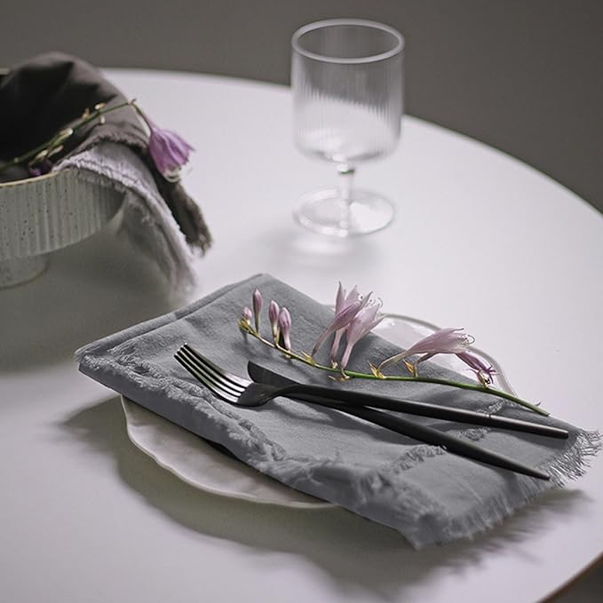 Handmade Cloth Napkins 100% Cotton Napkins with Fringe，Delicate Handmade Cloth Napkins for Dinners, Parties, Weddings and More，18 x 18 Inch Set of 4 - Grey