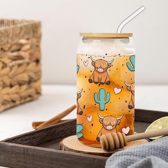Highland Cow Gifts for Women Girls Mom 16 oz Glass Cups with Lids and Straws Highland Cow Coffee Mug Cows Print Cup Christmas Cute Stuff Gift for Friends Cowgirls Coffee Lovers