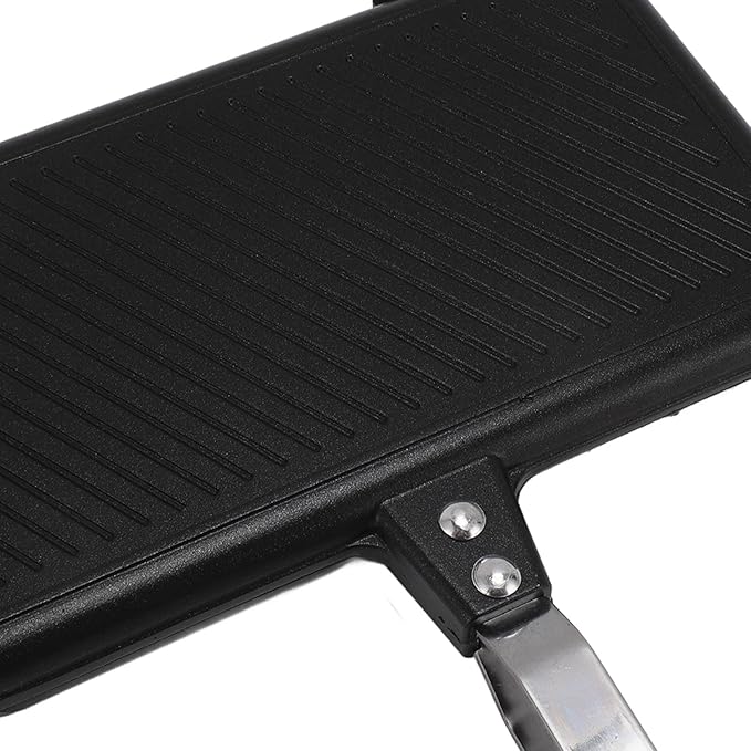 Nonstick Stovetop Waffle Pan, Portable Aluminum Waffle Maker for Family Breakfast, Camping Waffle Maker Pan with Long Handle, DIY Crispy Waffles for Home and Outdoor Use (Style 2)