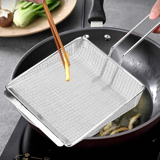 Metal French Fry Scoop, Fine Mesh Skimmer Spoon Stainless Steel Fry Scooper Food Flat Scoop with Handle Kitchen Strainer Spoon Frying Strainer for Cooking Frying(Silver)