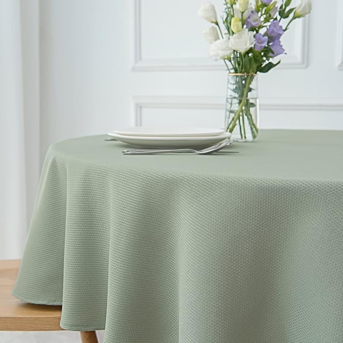 maxmill Round Textured Tablecloth Spill-Proof Wrinkle Free Soft Jacquard Table Cloth for Circular Table Cover, for Dining Room Buffet Banquet Parties Holiday Dinner, 70 Inch, Sage Green