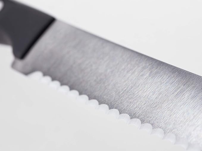 WÜSTHOF Gourmet 9" Bread Knife, Black