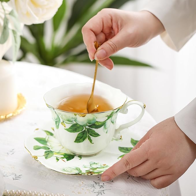 Country Roses Porcelain Tea Cup and Saucer Set with Gold Trim, Vintage Style, For Women and Tea Parties (1, Green)