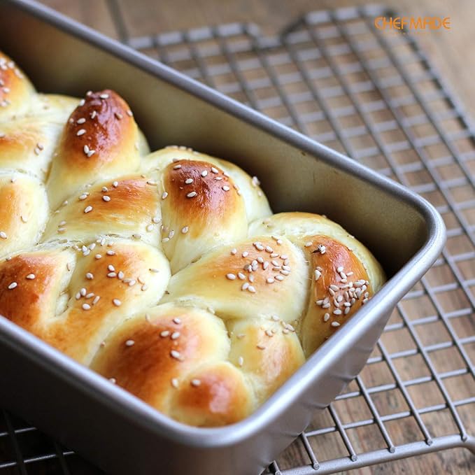 CHEFMADE 2LB Rectangle Loaf Pan, Non-Stick Oblong Bread and Meat Bakeware for Oven Baking (Champagne Gold)