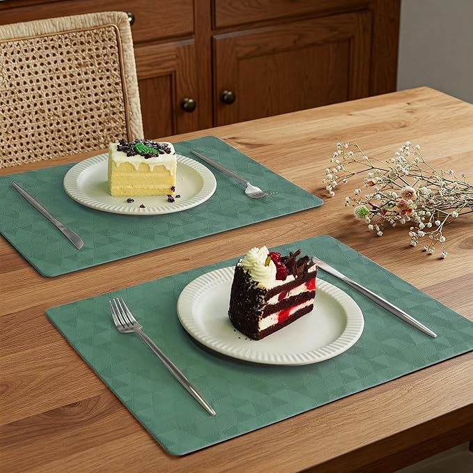 Jovono Faux Leather Placemats Set of 6, 17.8"x11.8", Waterproof & Oil-Proof Table Mats, Easy-Clean Washable Kitchen Place Mats for Dining Table, Fabric Texture, Green Mat