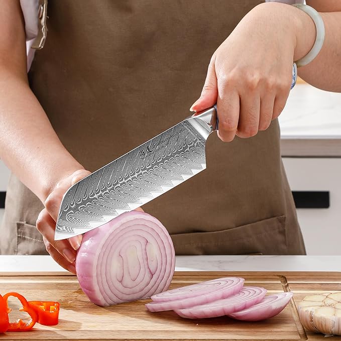 SHANGDAO Damascus Santoku Knife 7 Inch kitchen knife, Ultra Sharp with Japanese Damascus Forged Santoku Knife, Ergonomic Resin Handle, cooking gifts with gift box