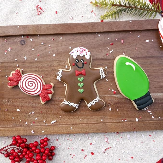 Christmas Light Bulb Cookie Cutter - 3.9 Inch - Stainless Steel (Light Bulb)