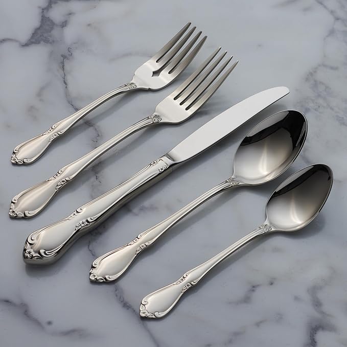 Oneida Spoons Silverware, Chateau Fine Flatware 4-Piece Teaspoons Set, 18/10 Stainless Steel Teaspoon Set, Service For 4, Dishwasher Safe, Small Spoons, Coffee Spoon, Tea Spoon (Silver, 4 Piece)