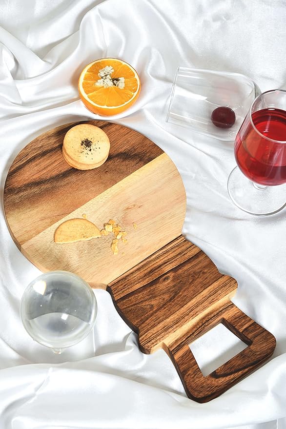 Treen Art Wooden Christmas Cutting Board for Kitchen Decor, 14"L x 8"W Snowman Shaped Acacia Wood Chopping Board with Handle, Serving Charcuterie Platter