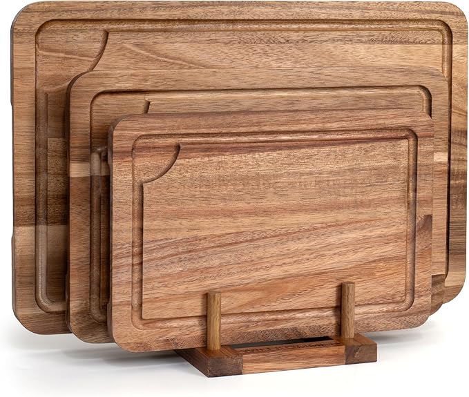 WILLKOMMEN Acacia Wood Cutting Board Set for Kitchen, 3-Piece Chopping Boards with Stand & Juice Groove & Handles, Heavy Duty Wooden Butcher Block for Meat, Vegetables (Small, Medium, Large)