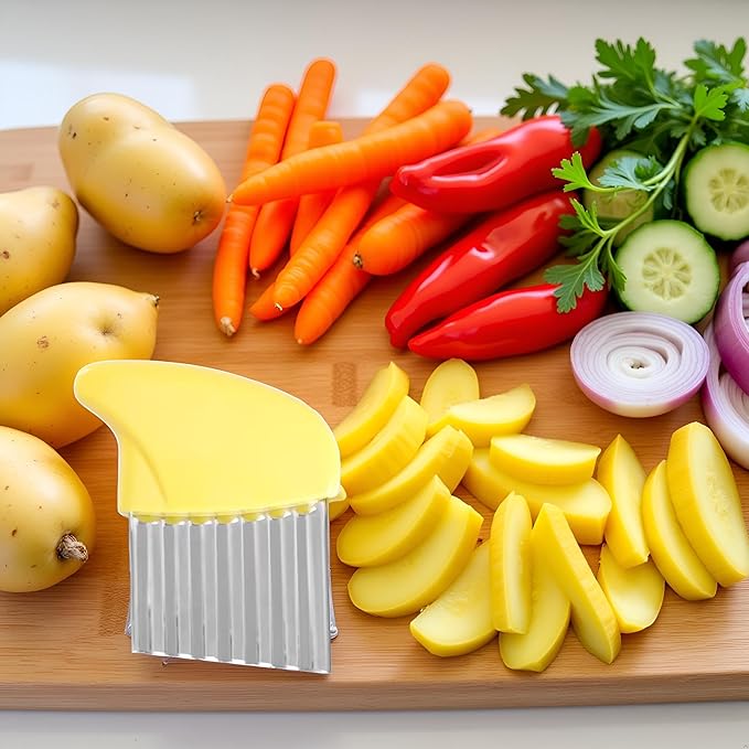 1pc Yellow Crinkle Cutter,Strong and Long-Lasting Stainless Steel Potato Carrot Chip Vegetable Crinkle Wavy Chopper Cutter,Fry Slicer Kitchen Gadget For Home Kitchen Camping,Mandolines and Slicers